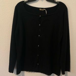 Black, 100% Cashmere sweater